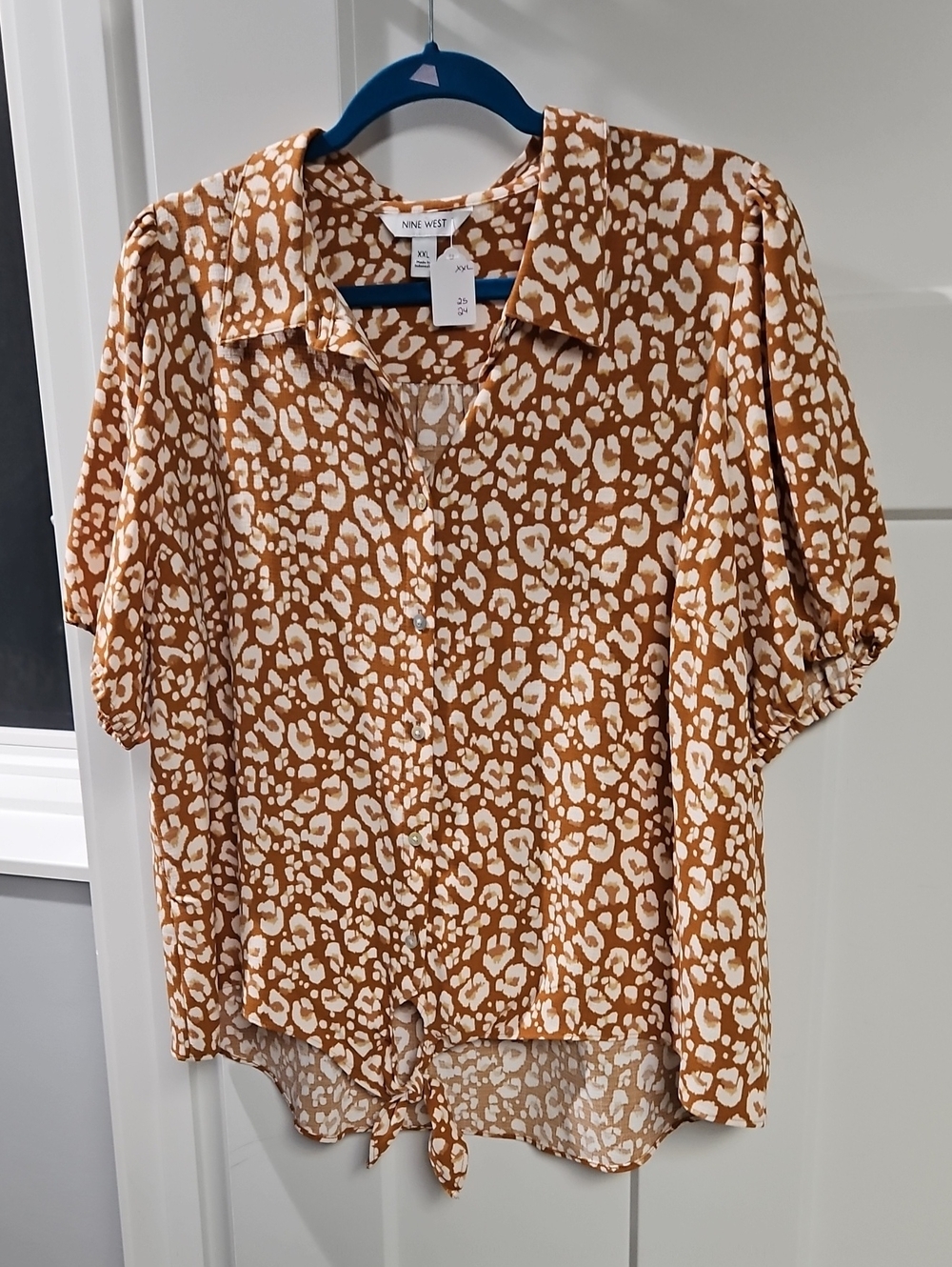 Nine West Rust & Cream Leopard-Print Tie-Hem Blouse